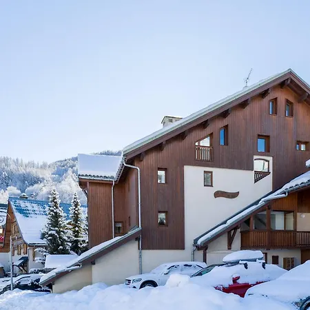 Appartement Duplex Confort Pour 4 Personnes Avec Balcon Et Terrasse à - Fr-1-263-92 Valloire